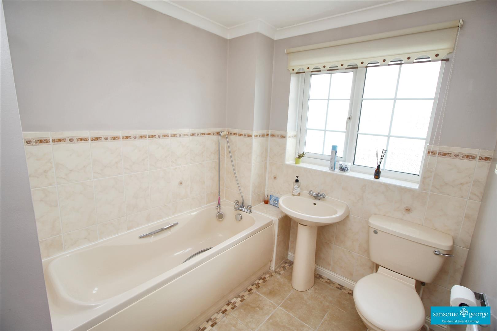 Vicarage Wood Way, Tilehurst